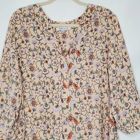 Rose + Olive Contrast Floral Print Tunic Size 1X Lightweight Spring Top Office - Picture 2 of 9
